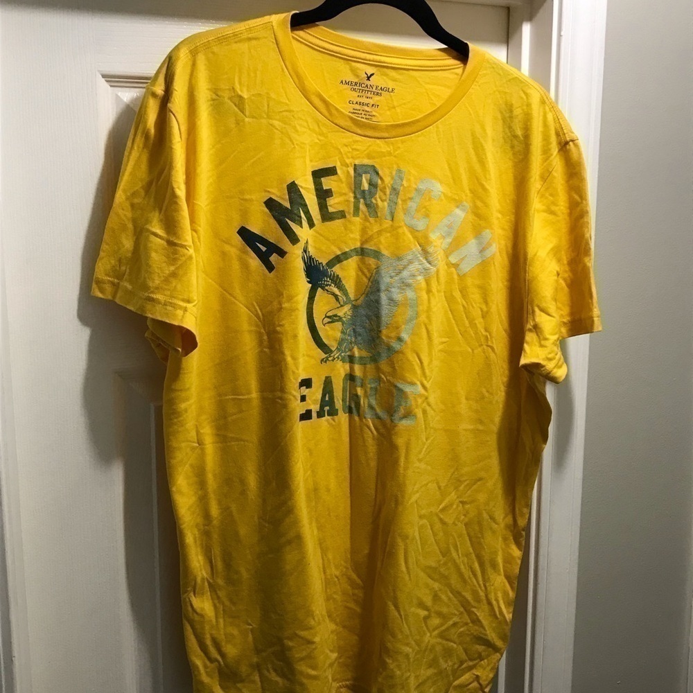 𝅺AMERICAN‎ Eagle Classic Fit T-Shirt